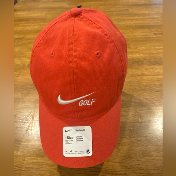 Nike Golf Heritage 86 Hat OSFA Red Unisex CU9887 631 Dri Fit NEW With Tags - Picture 1 of 7